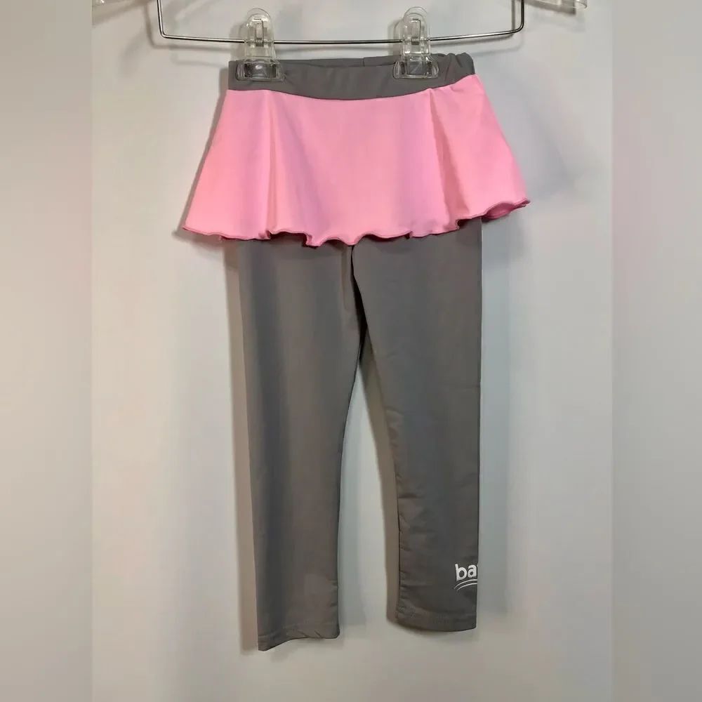 Girls Gray Leggings with Built-in Pink Skirt, Size M